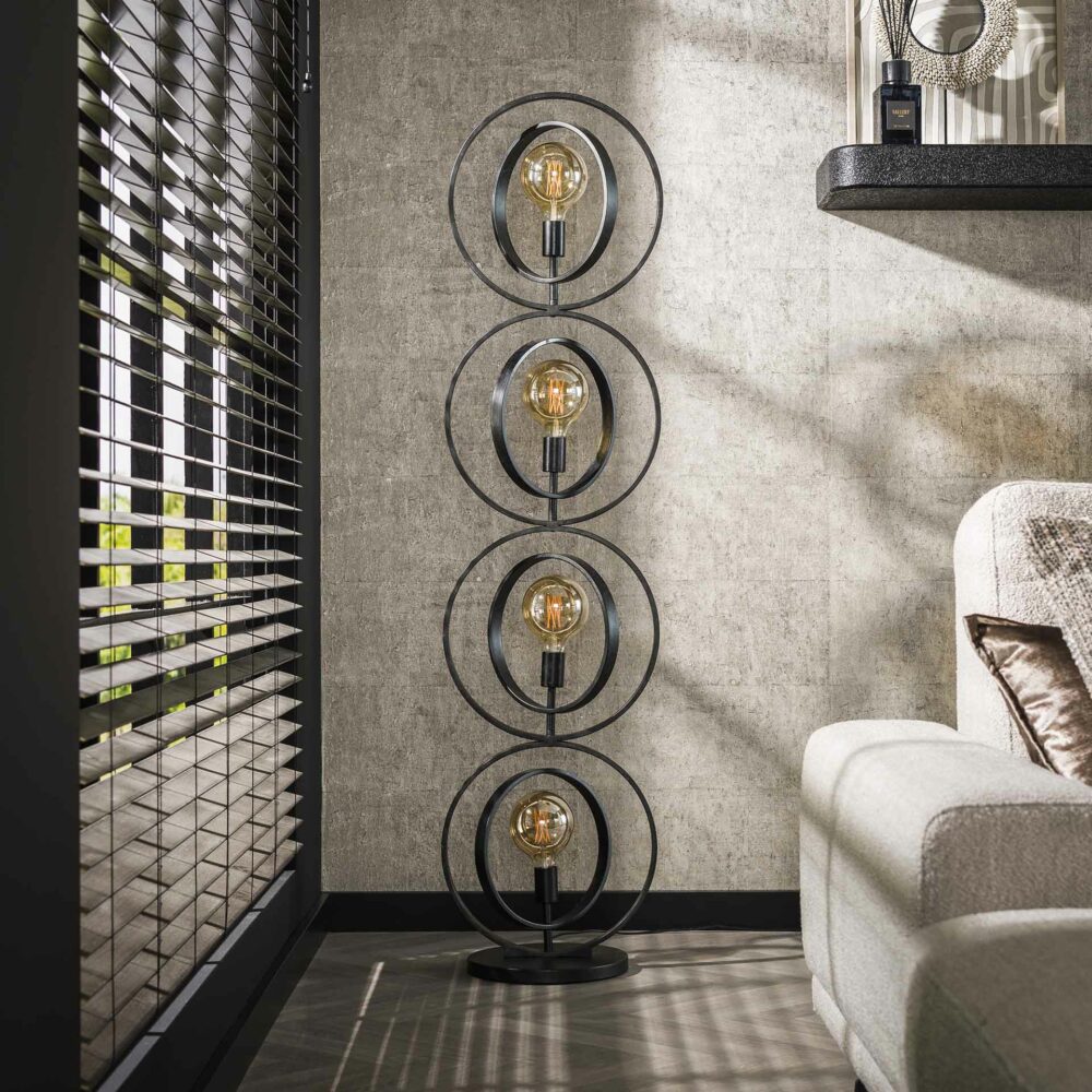 Stehlampe Turn 4L - lefurn.de