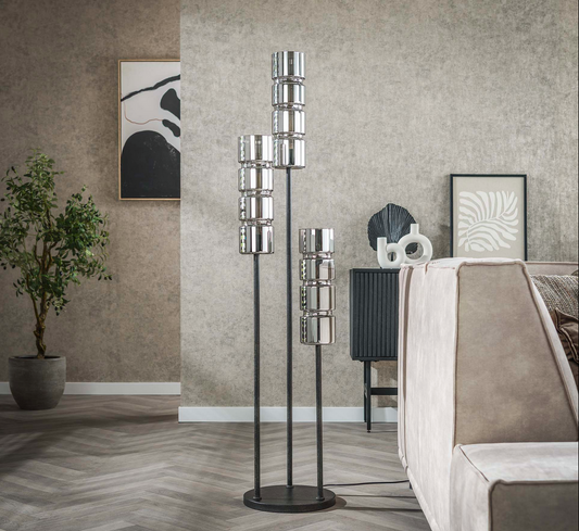 Moderne Stehlampe mit Zylinder-Glas-Schirm, elegantes Design, leFurn.de Markenlampe für Wohnzimmer.