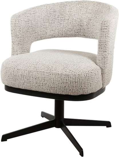 Cinnamonfarbener Stuhl Bruce von lefurn.de mit modernem Design und bequemer Sitzfläche, aus Holz und Stoff gefertigt.