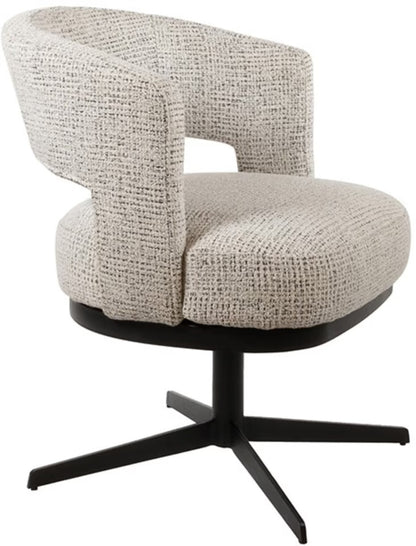 Cinnamonfarbener Stuhl Bruce von lefurn.de mit Holzbeinen und bequemem Sitz, modern und stilvoll für Esszimmer oder Büro.