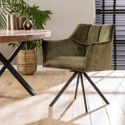 Grauer Stuhl Rina von lefurn.de mit modernem Design und bequemer Sitzfläche, ideal für Esszimmer oder Büro.