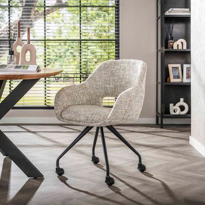 Grauer Stuhl Spring MR von lefurn.de mit modernem Design und bequemer Sitzfläche, ideal für Esszimmer oder Büro.