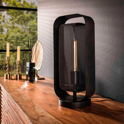 Moderne Tischlampe Mesh 1L von lefurn.de mit schwarzem Metallgestell und eleganter Lampenschirm für gemütliche Beleuchtung