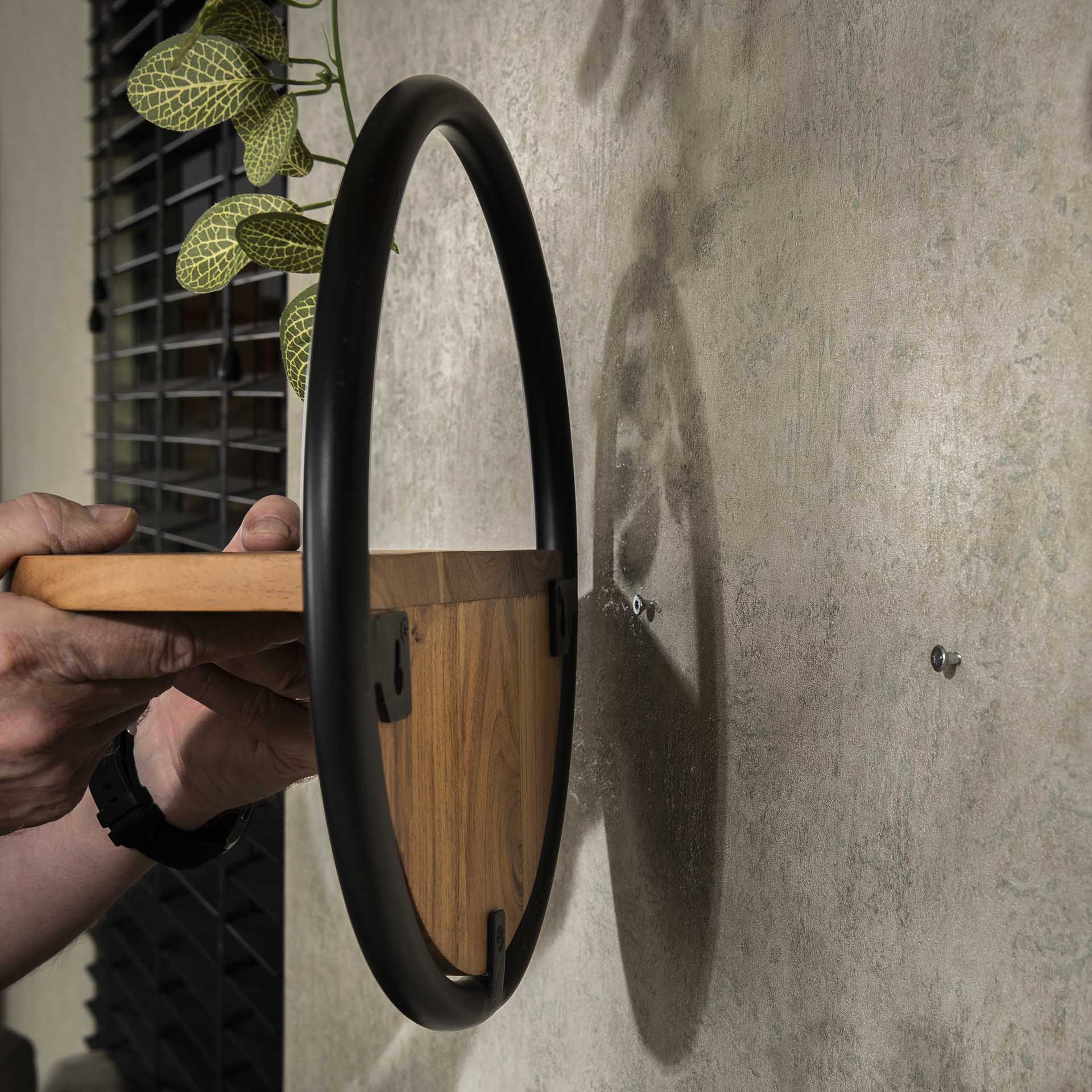 Rundes Wandregal Set von lefurn.de, stilvolles Wandregal aus Holz mit runden Ablagen für Dekoration und Stauraum.